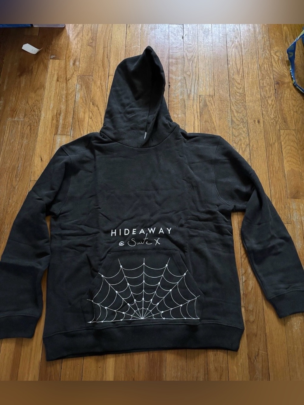 Hideaway Suite X Black Hoodie Sweatshirt Skull Spiderweb Size Medium NWOT